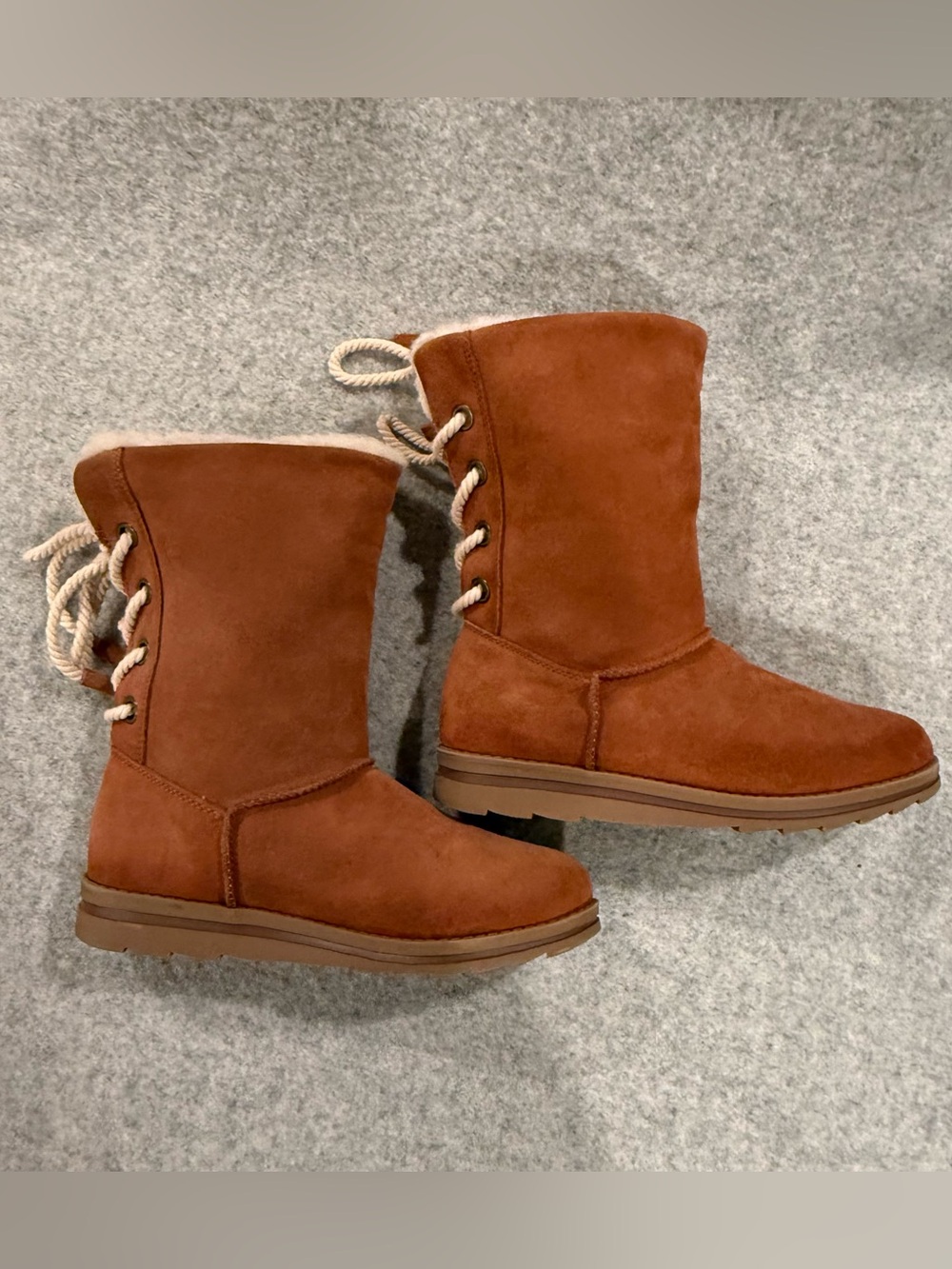 MUK LUKS Women’s Size 6 Chestnut Faux Suede Fur Lined Lace Up Winter Boots